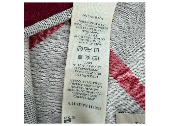 Guanti, sciarpa e berretto Burberry in cashmere rosso - vista 23