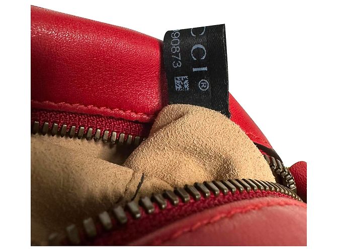 Picca borsa a tracolla Gucci Marmont matelassé in pelle rossa Rosso - vista 12