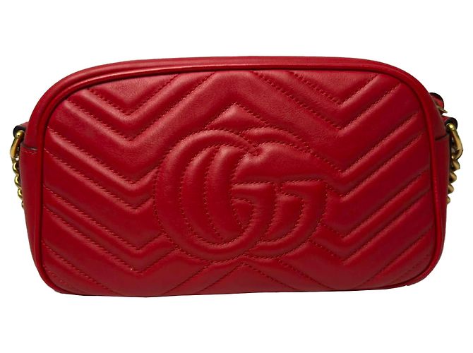 Picca borsa a tracolla Gucci Marmont matelassé in pelle rossa Rosso - vista 3