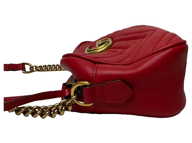 Picca borsa a tracolla Gucci Marmont matelassé in pelle rossa Rosso - vista 5