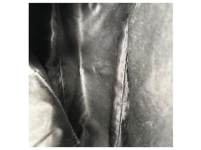 Borsa Tote Oversized Muse Yves Saint Laurent in pelle di vitello nera Nero - vista 28
