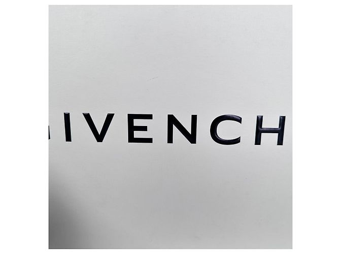 Sneakers Givenchy Spectre traforate in pelle nera Nero - vista 23