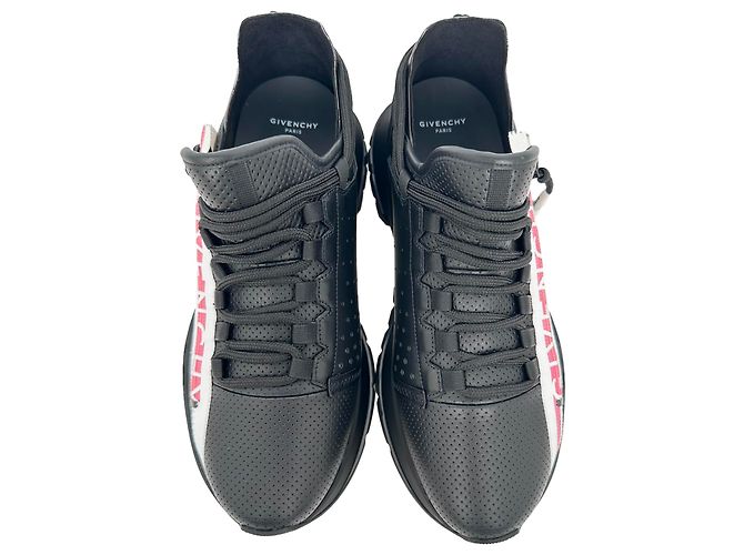 Sneakers Givenchy Spectre traforate in pelle nera Nero - vista 4