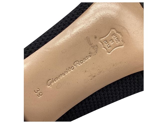 Stivali in maglia elasticizzata Gianvito Rossi in nylon canvas nero - vista 6