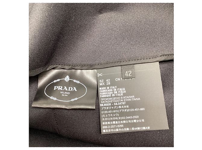 Prada Minirock mit Rüschen und Gürtel aus schwarzem Polyester - Ansicht 5