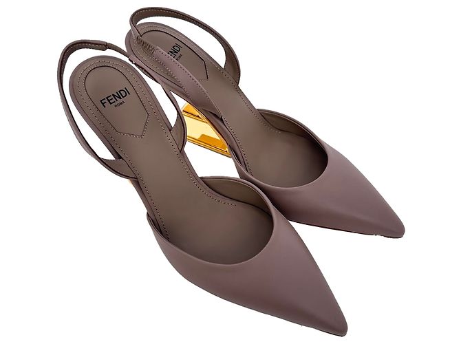 Fendi First Slingback Pumps aus beigem Kalbsleder - Ansicht 5
