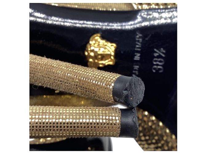 Zapatos de tacón Versace adornados con imperdibles en Gold Crystal Dorado - vista 11