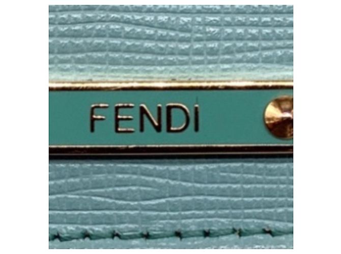 Fendi 2014 Continental Geldbörse aus hellblauem Leder - Ansicht 16