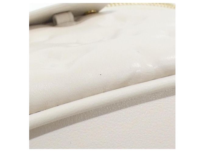 Borsa Louis Vuitton Monogram Vanity Coussins in pelle di agnello Beige - vista 5