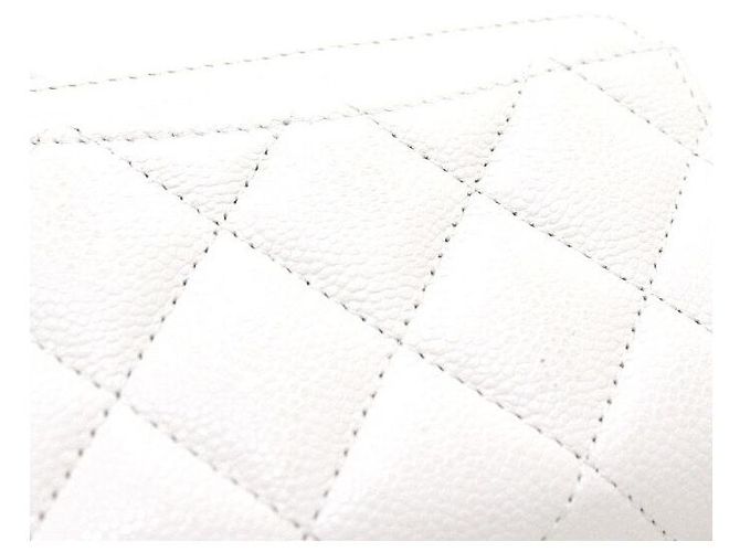 Chanel Portacarte con zip CC classico in Caviar bianco argento - vista 10