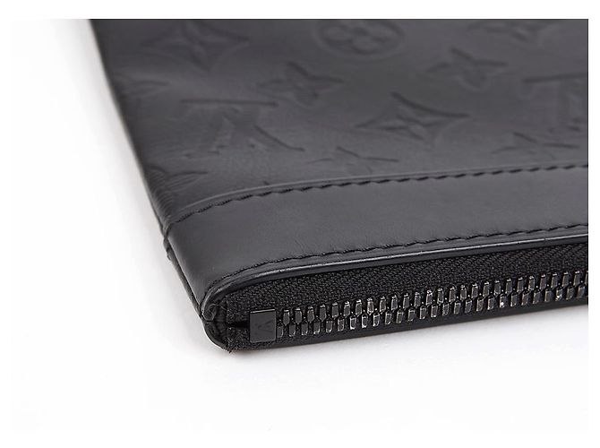 Louis Vuitton Borsa a pochette in pelle Monogram Shadow Nera - vista 9