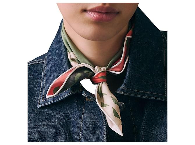 Hermès Portrait de Boucle Scarf Braun - Ansicht 4