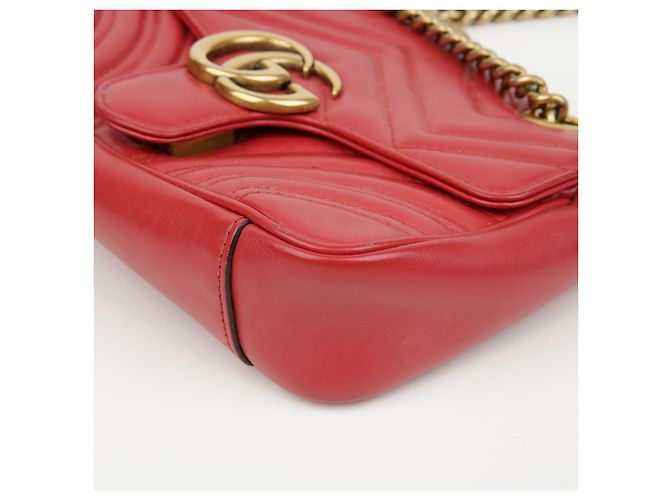 Gucci Mini bolso de hombro GG Marmont matelassé rojo - vista 10
