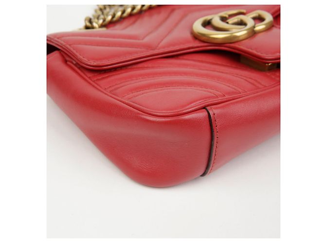 Gucci Mini bolso de hombro GG Marmont matelassé rojo - vista 9