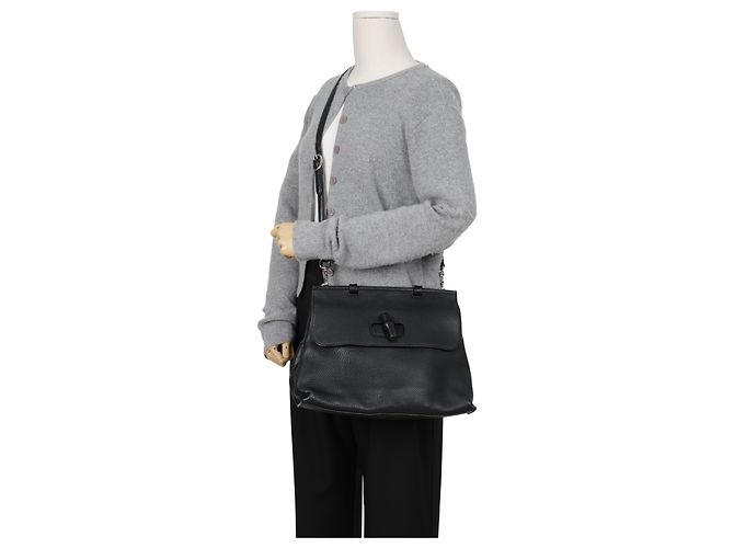 Bamboo Gucci Borsa tote e a tracolla in pelle con decorazione chiusura in bambù, Nero - vista 16
