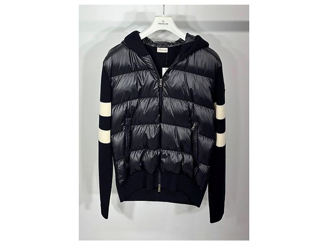 Moncler Gesteppte Strickjacke mit Reißverschluss und Logo Schwarz - Ansicht 3