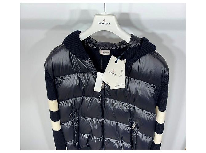 Moncler Gesteppte Strickjacke mit Reißverschluss und Logo Schwarz - Ansicht 4