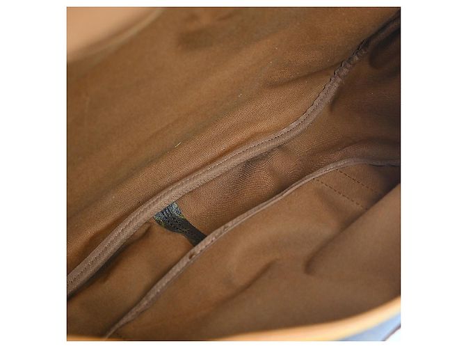 Louis Vuitton Saumur Monogram 43 Marrone - vista 3