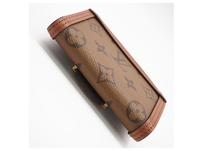 Louis Vuitton Monogram Reverse Portefeuille Dauphine Compact Wallet Marrone Beige - vista 6