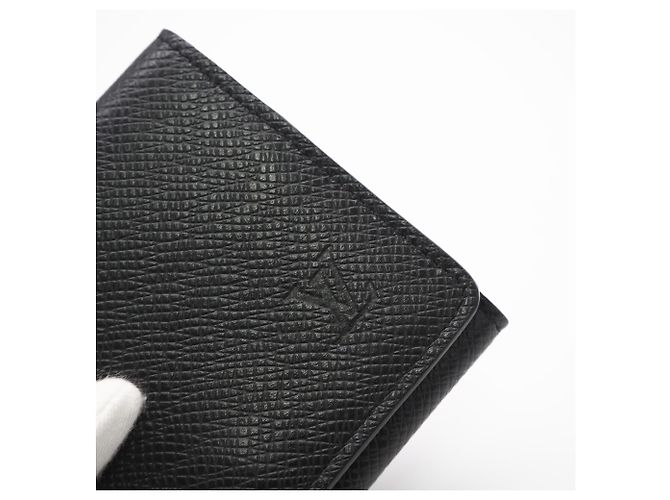 Tarjetero Louis Vuitton Taiga Negro - vista 9