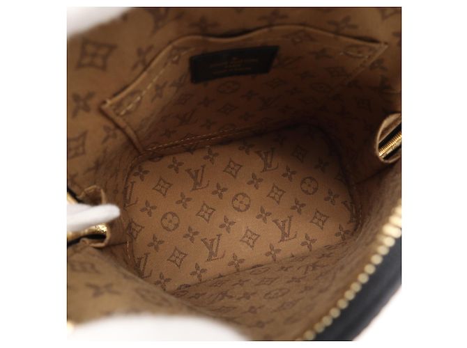 Zaino Louis Vuitton Epi Alma Nero - vista 13