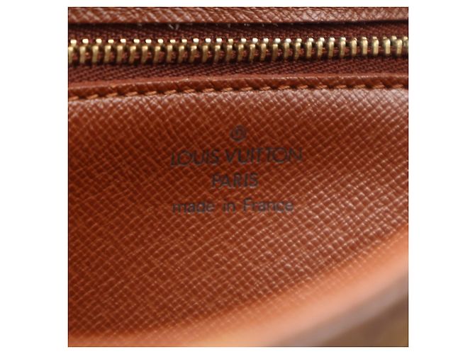 Bolso de hombro LOUIS VUITTON Monogram Saint Cloud GM Castaño Beige - vista 15