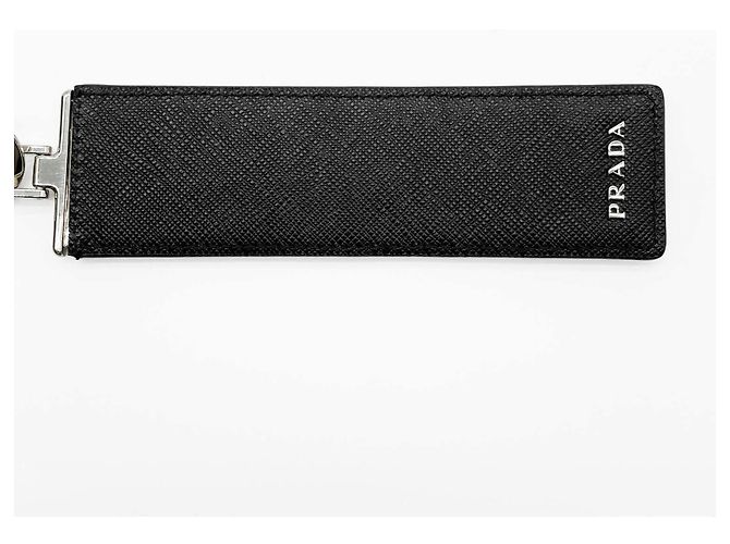 Portachiavi in pelle con logo Prada in nero e argento - vista 3