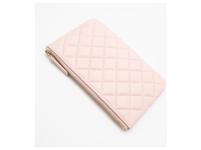 Chanel Matelassé Pink Pouch - Ansicht 2