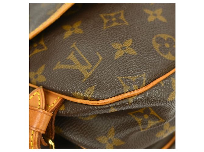 Louis Vuitton Saumur Monogram 30 Marrone - vista 6