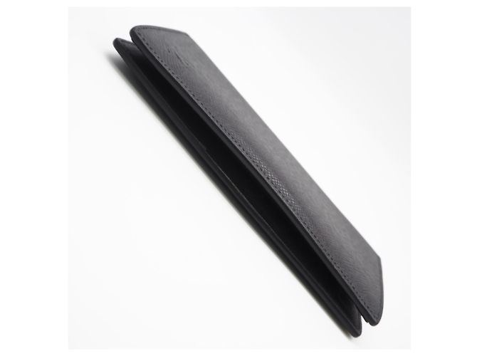 Louis Vuitton Taiga Portefeuille Brazza Long Wallet Nero - vista 6