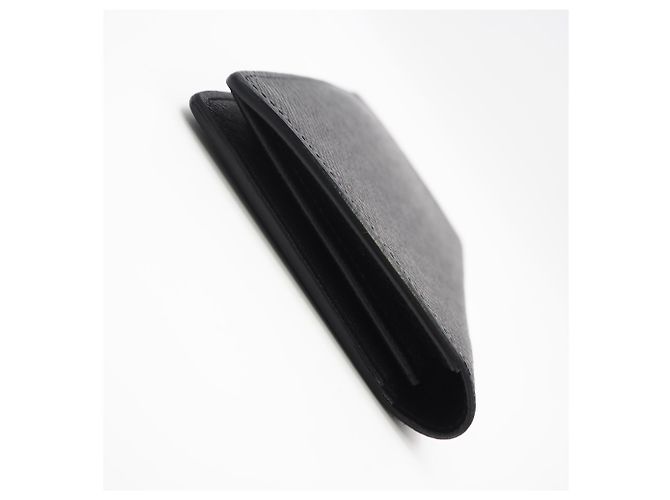 Louis Vuitton Taiga Portefeuille Brazza Long Wallet Nero - vista 7