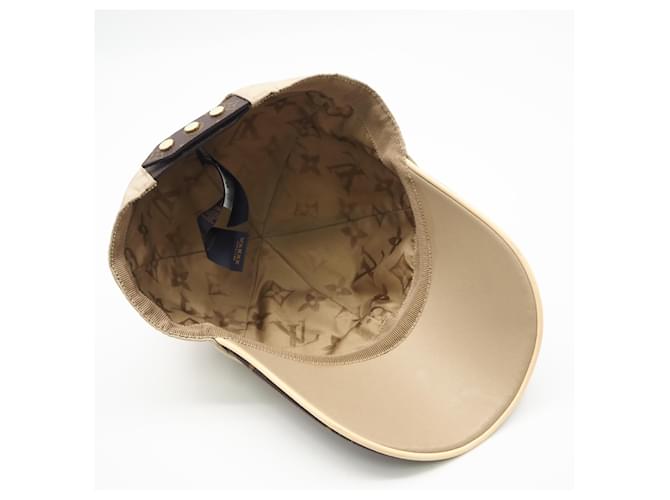Louis Vuitton Monogram Cap Beige - view 7