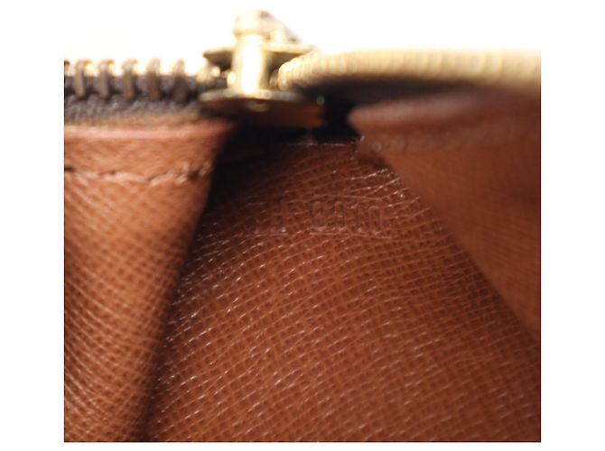 Borsa Louis Vuitton Monogram Papillon 26 Marrone Beige - vista 14