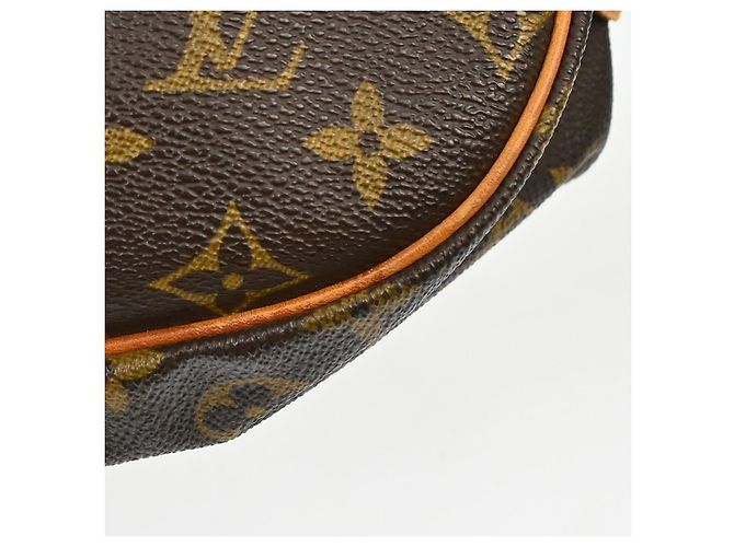Louis Vuitton Saumur Monogram 35 Marrone - vista 4
