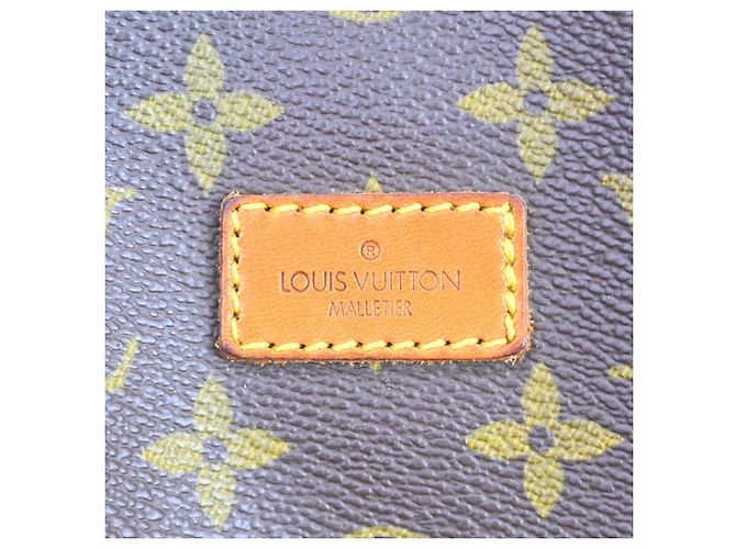 Louis Vuitton Saumur Monogram 35 Marrone - vista 4