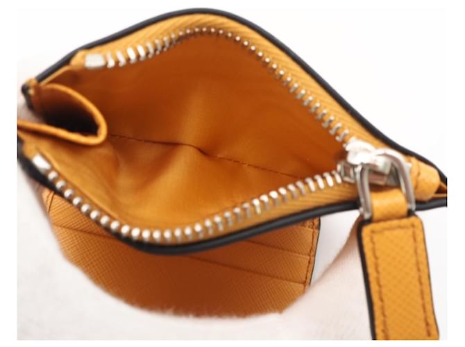 Cartera Prada Saffiano Triangle Naranja - vista 13