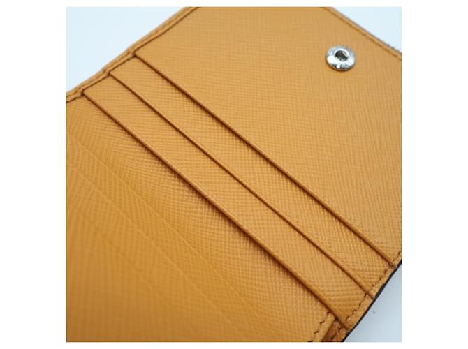 Cartera Prada Saffiano Triangle Naranja - vista 15