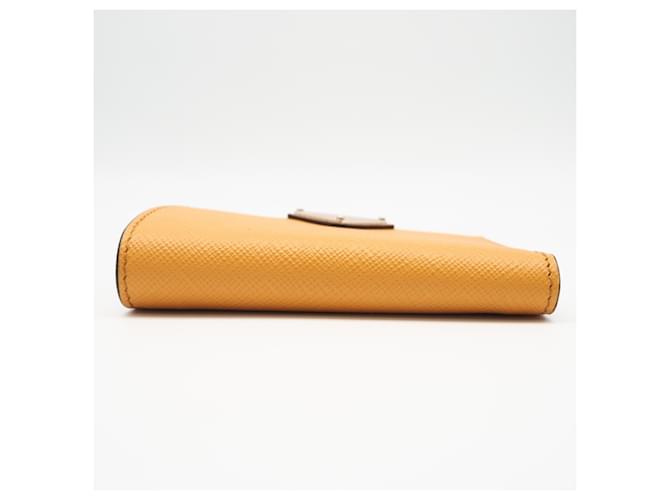 Cartera Prada Saffiano Triangle Naranja - vista 7