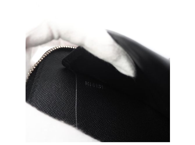 Louis Vuitton Taiga Organizer Long Wallet Black - view 13