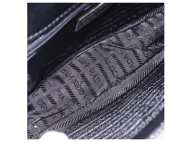 Prada Borsa a tracolla in pelle con catena Medium Nero - vista 5