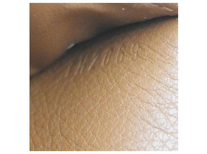 Louis Vuitton Amelia Mahina Leather Marrone - vista 7