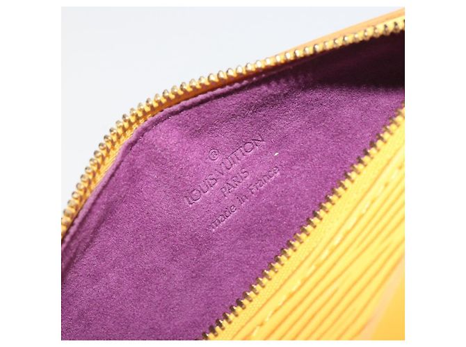 Louis Vuitton Soufflot Pochette in pelle Epi Giallo - vista 6