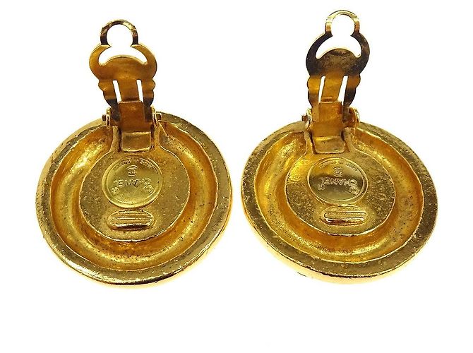 Chanel Vintage Multi CC Round Clip-On Metal with Faux Pearl D'oro - vista 2