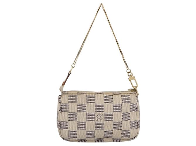 Louis Vuitton Mini Pochette Damier Beige - vista 2
