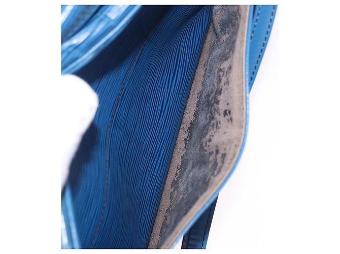 LOUIS VUITTON Epi Trocadero 27 Shoulder Bag Blue M52315 LV Auth 196274A - vista 23
