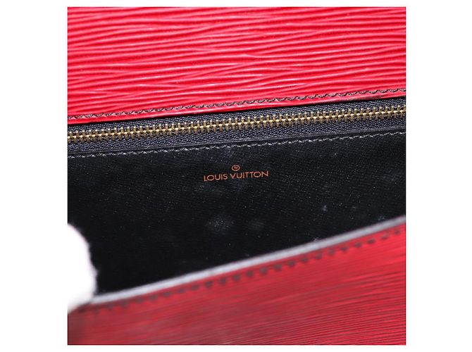 Borsa a tracolla LOUIS VUITTON Epi Saint Cloud GM Rossa M52197 LV Auth BA15197 Rosso - vista 22
