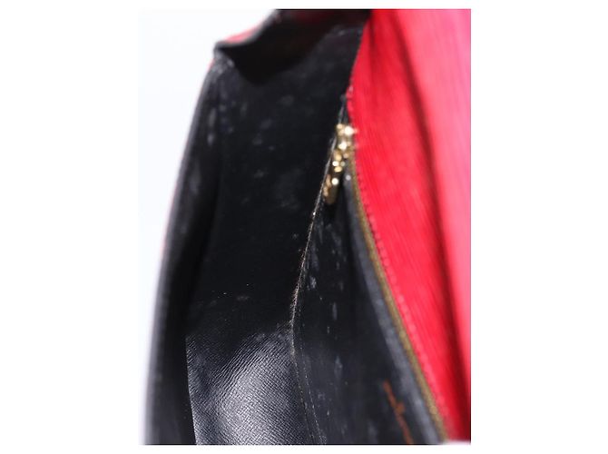 Borsa a tracolla LOUIS VUITTON Epi Saint Cloud GM Rossa M52197 LV Auth BA15197 Rosso - vista 24