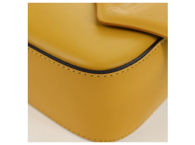 FENDI Dragonite FENDIxFRGMTxPOKMON Mamma Baguette Leather Yellow Auth 167542SM Argento Giallo - vista 15