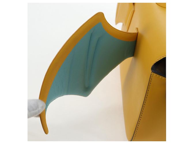 FENDI Dragonite FENDIxFRGMTxPOKMON Mamma Baguette Leather Yellow Auth 167542SM Argento Giallo - vista 17