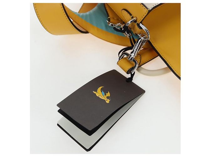FENDI Dragonite FENDIxFRGMTxPOKMON Mamma Baguette Leather Yellow Auth 167542SM Argento Giallo - vista 22